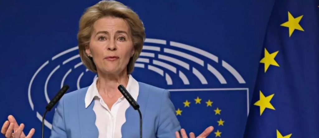 Ούρσουλα φον ντερ Λάιεν: «Καταδικάζω τις αδιάκριτες επιθέσεις της Χαμάς στο Ισραήλ» (φωτο)