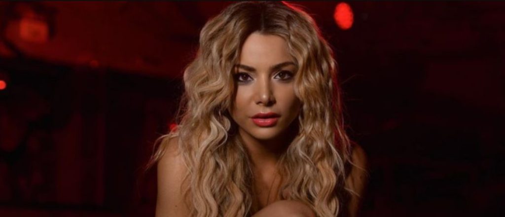 Η εντυπωσιακή Ζοζεφίν έβαλε «φωτιά» στην σκηνή του House of Fame (βίντεο)