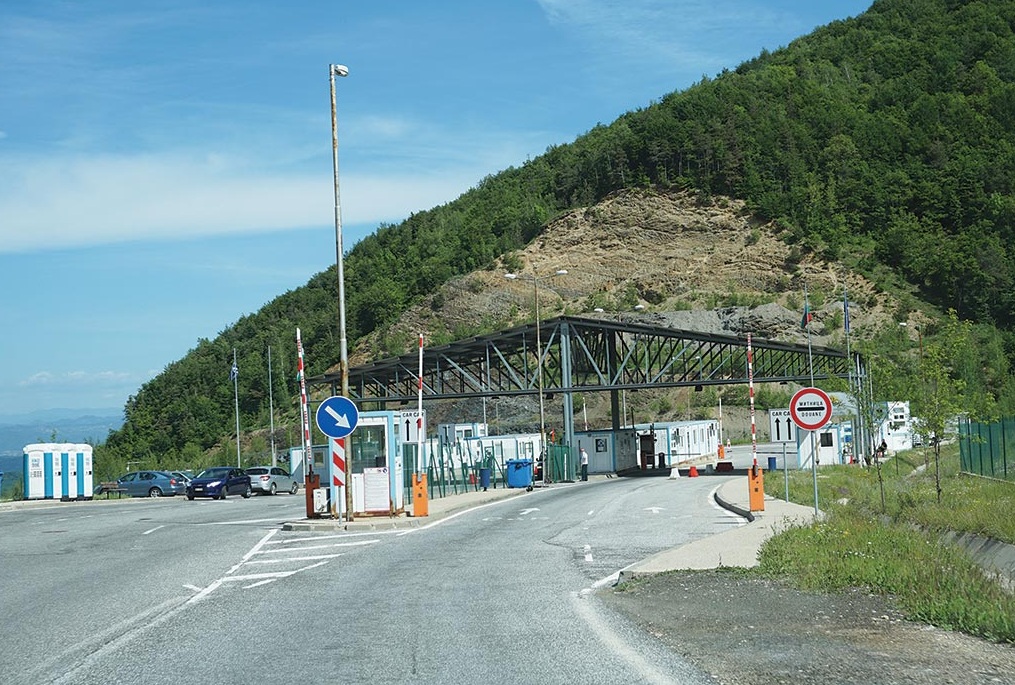 Κυβερνητική «οργάνωση»: Άνοιξαν τον τουρισμό αλλά έκλεισαν με ΦΕΚ τα ελληνοβουλγαρικά σύνορα!