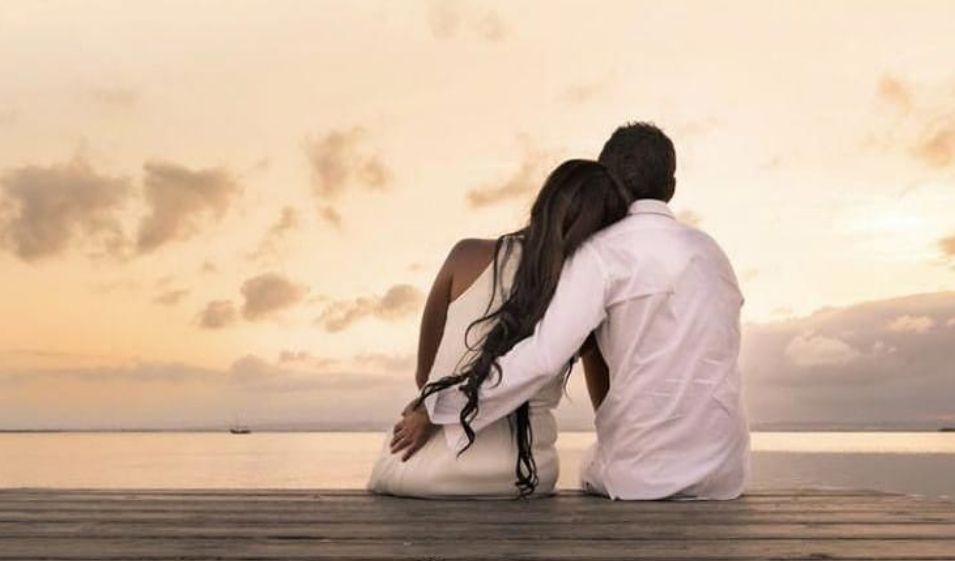 Ο κινήσεις του συντρόφου σας «προδίδουν» τι πραγματικά νιώθει για εσάς