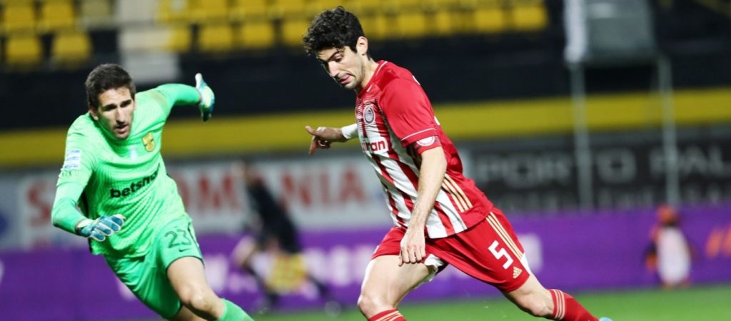 Ολυμπιακός: Ανανεώνει το συμβόλαιο του Α.Μπουχαλάκη – Κοντά σε συμφωνία και με Χ.Χολέμπας