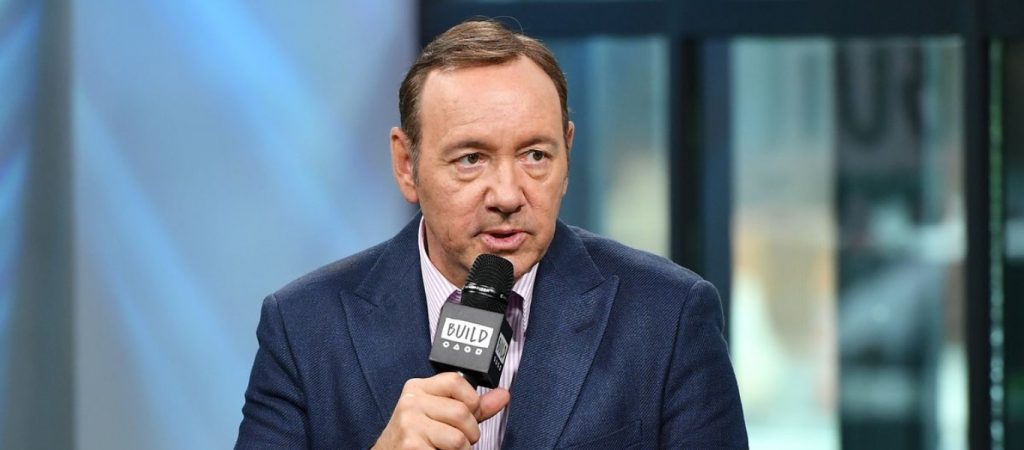 Απορρίφθηκε η αγωγή κατά του Κ.Σπέισι για σεξουαλική παρενόχληση – Ο μάρτυρας δεν αποκάλυψε την ταυτότητά του