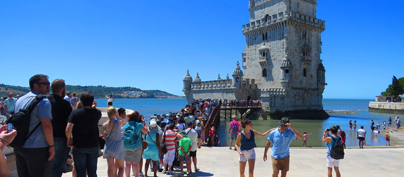 Η Πορτογαλία ανοίγει τον τουρισμό και ήδη έχει «γεμίσει» κρατήσεις από την Βρετανία