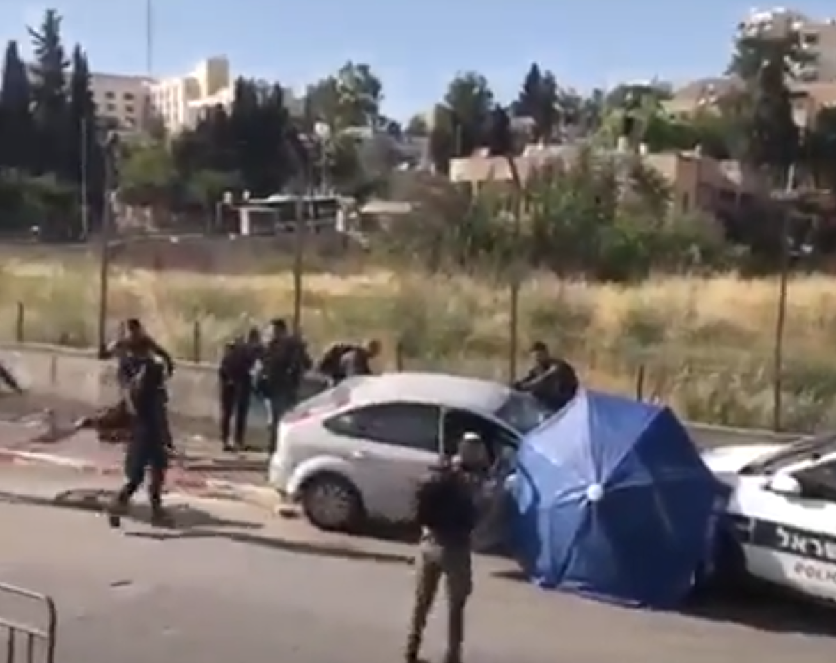 Ιερουσαλήμ: Αυτοκίνητο έπεσε πάνω σε αστυνομικούς – Πληροφορίες για τουλάχιστον 4 τραυματίες (βίντεο)