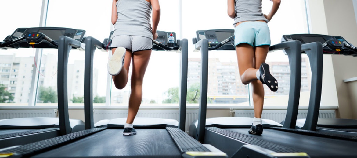 Θέλετε σφιχτούς γλουτούς; – Δείτε πως θα το καταφέρετε με τον διάδρομο