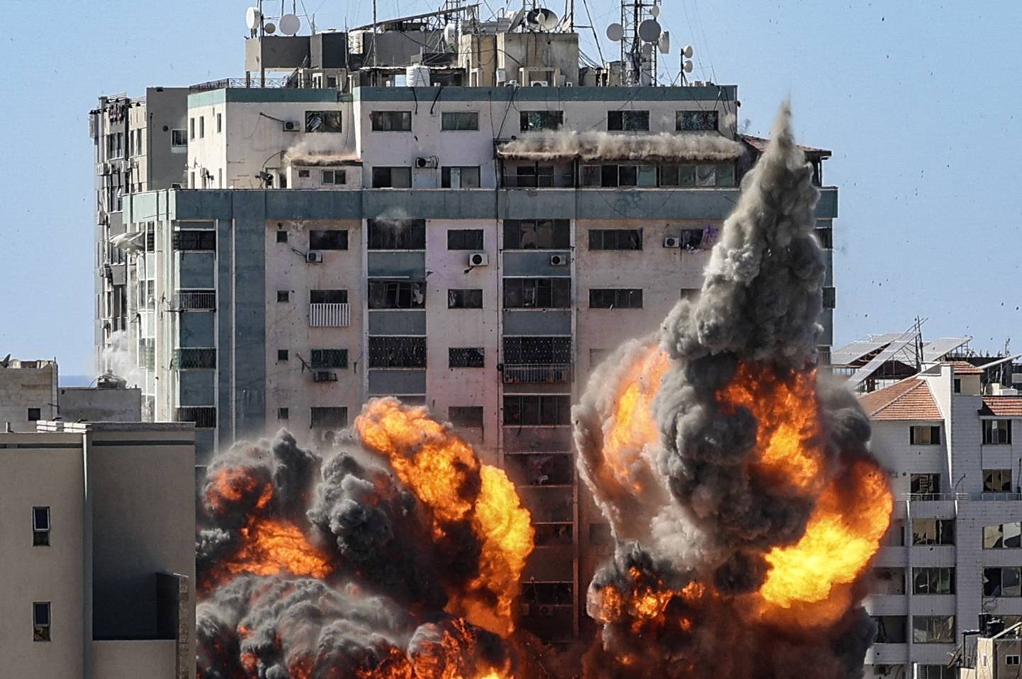 Λωρίδα της Γάζας – Το ξέσπασμα μίας 10χρονης: «Γιατί το αξίζουμε αυτό; Τι κάναμε;» (βίντεο)