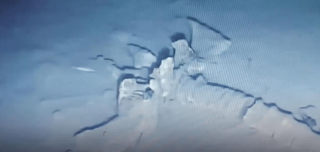 Ανακαλύφθηκε γιγάντιος σκελετός στον βυθό της Μεσογείου – Θεωρίες πως ανήκει σε θαλάσσιο δράκο ή δεινόσαυρο (βίντεο)