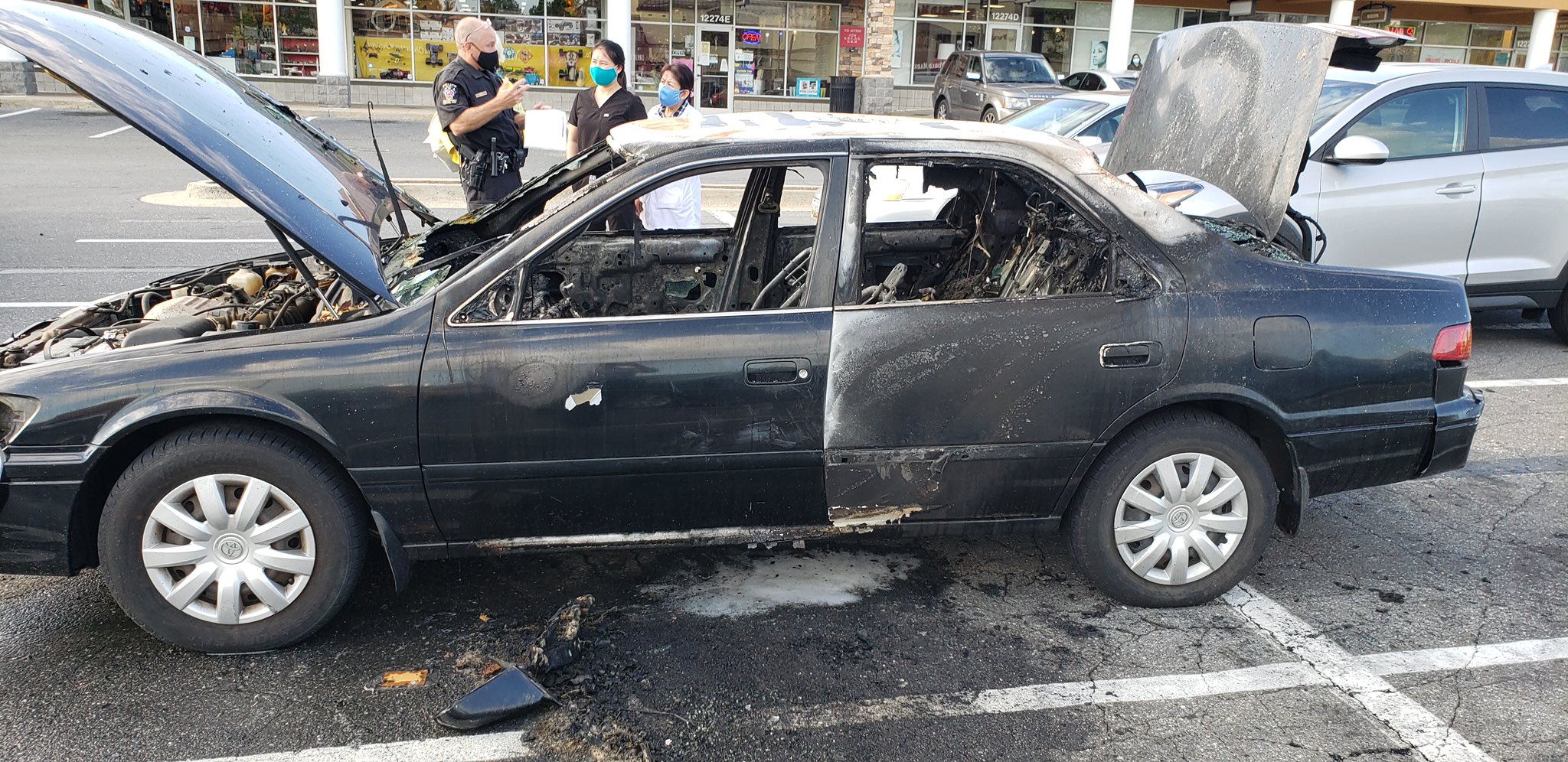 Απίστευτο περιστατικό στις ΗΠΑ: Οδηγός αυτοκινήτου τυλίχθηκε στις φλόγες με τσιγάρο και… αντισηπτικό!