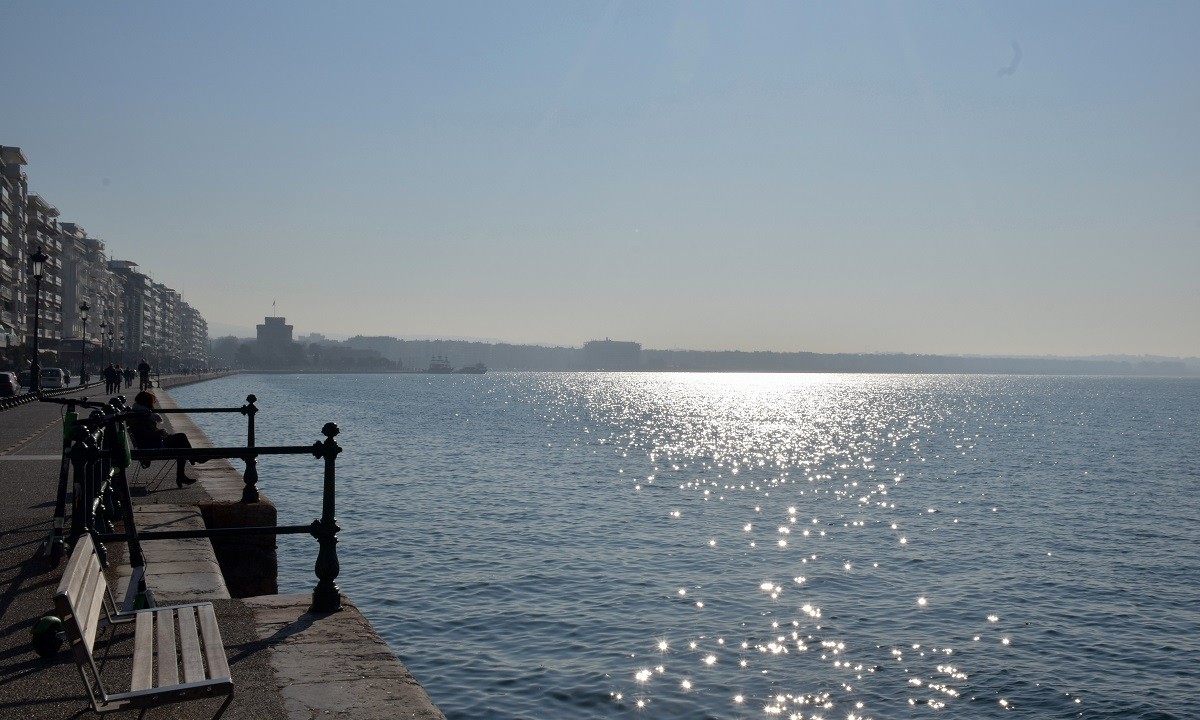 Καιρός: Ανεβαίνει η θερμοκρασία αύριο – Που θα σημειωθούν βροχές