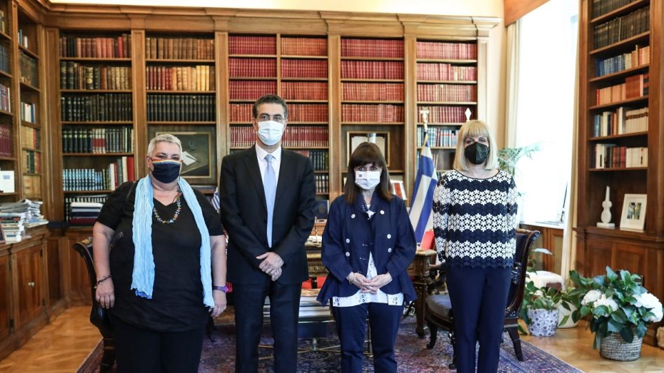 Γιορτή σε Προεδρία Δημοκρατίας, κυβέρνηση και ΣΥΡΙΖΑ: Παγκόσμια ημέρα  ΛΟΑΤΚΙ+