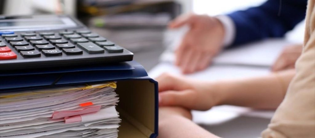 ΑΑΔΕ: Στο μικροσκόπιο ομοειδείς επιχειρήσεις – Στέλνουν ειδοποιητήρια για κρυμμένα εισοδήματα