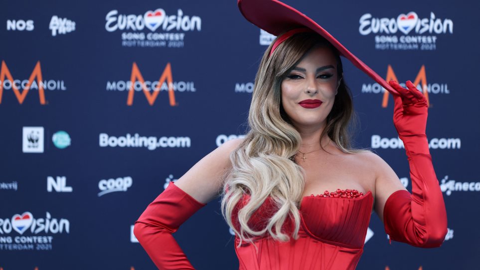 Eurovision 2021: Η εκπρόσωπος της Αλβανίας δηλώνει ότι έδειρε δυο Ελληνίδες που έβριζαν τη χώρα της (βίντεο)