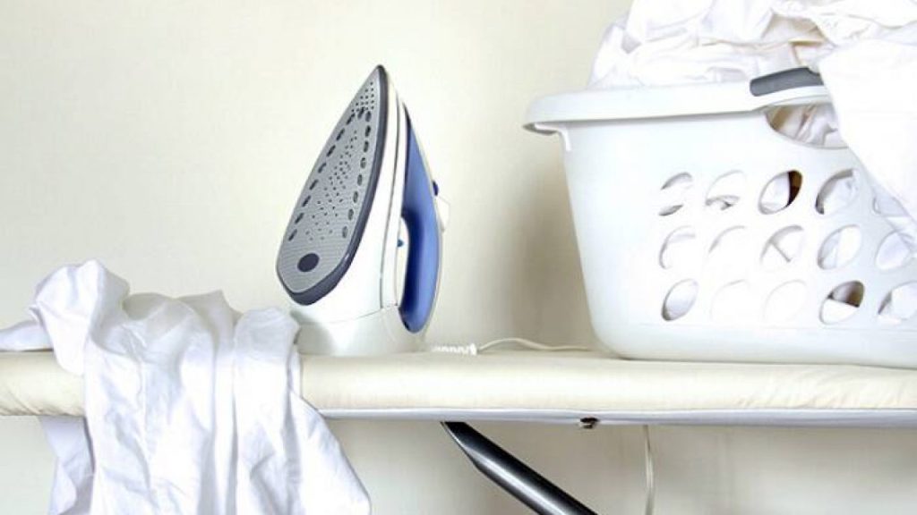 Το «κολπάκι» για να μην… ξαναπιάσεις ποτέ σου σίδερο!