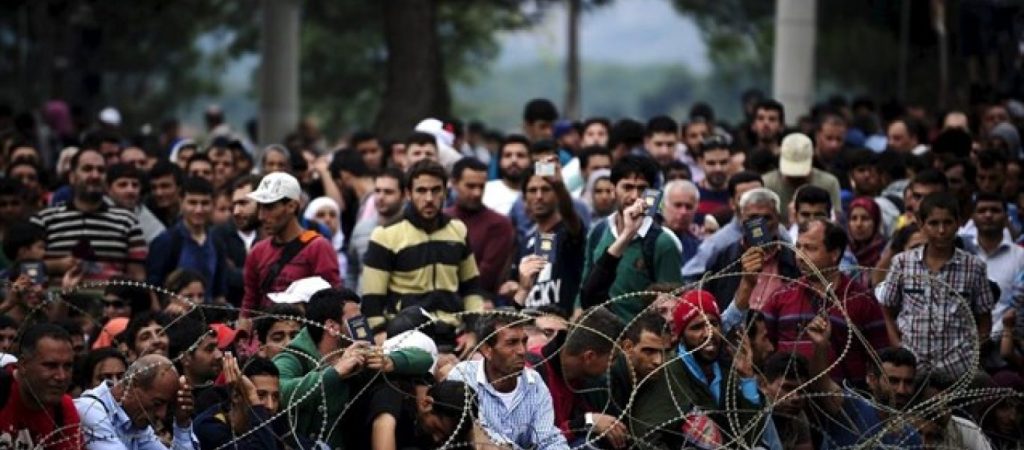 Μοιράζουν ελληνικές  ιθαγένειες στους αλλοδαπούς – Υπ. Εσωτερικών: Η διαδικασία γίνεται με απόλυτη… διαφάνεια