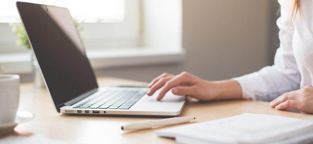 Eurostat: Στο 12,3% των απασχολούμενων από το σπίτι στην ΕΕ το 2020 – Το ποσοστό στην Ελλάδα