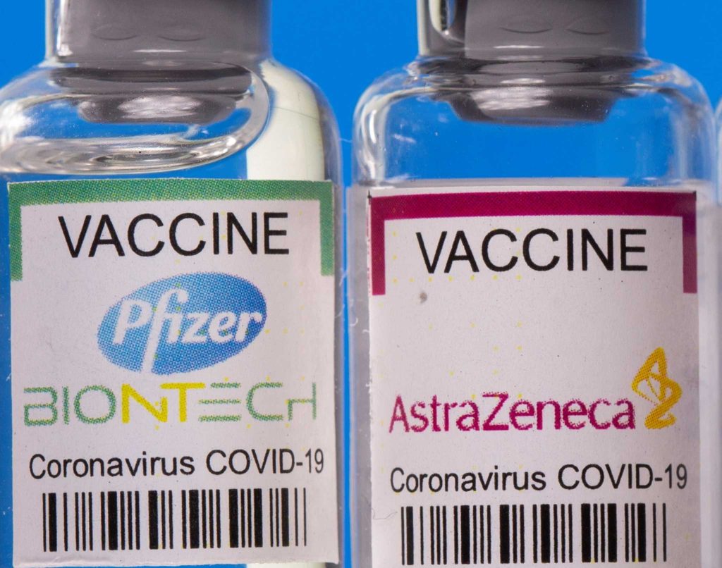 Και η Ισπανία «τελειώνει» το AstraZeneca: Προτείνει δεύτερη δόση με το Pfizer