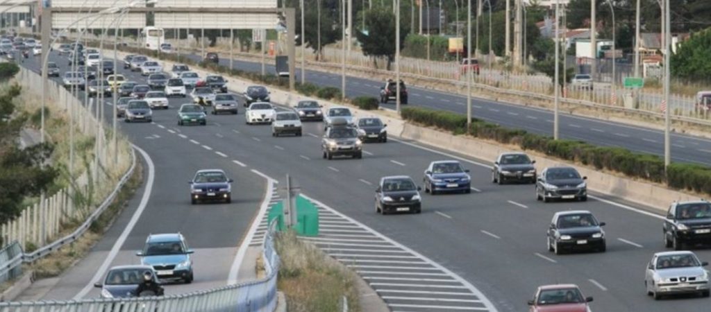 Κυκλοφοριακό «έμφραγμα» στους δρόμους της Αττικής – Αύξηση της κυκλοφορίας έως και 54%