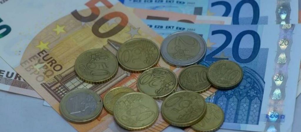 Δώρο Πάσχα: Δείτε πότε θα καταβληθεί το δεύτερο τμήμα σε όσους εργαζόμενους ήταν σε αναστολή