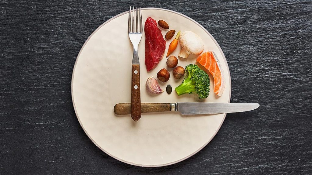 Όλα όσα πρέπει να γνωρίζετε για τη διαλείπουσα νηστεία