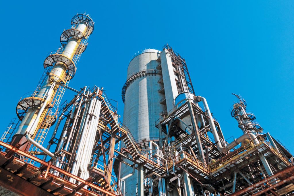 Φωτιά στις εγκαταστάσεις της Motor Oil στην Κόρινθο – Κατασβέστηκε άμεσα (upd)