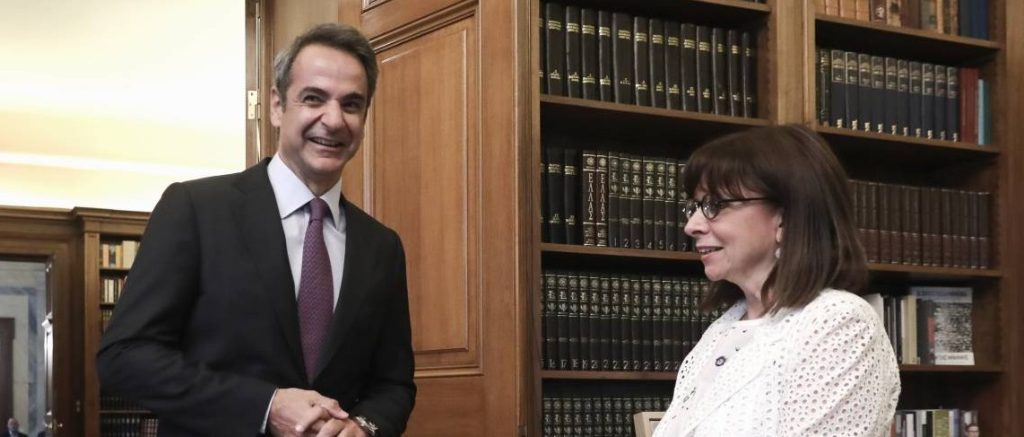 Πρωθυπουργός και ΠΤΔ: Φοβικά σχόλια για την ποντιακή γενοκτονία – Καμία αναφορά στην Τουρκία