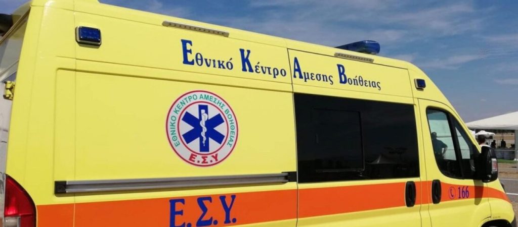 Πάτρα: Βίντεο – ντοκουμέντο από τον δικυκλιστή που «καρφώθηκε» σε τζαμαρία καταστήματος (βίντεο)