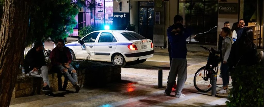 Νέα Σμύρνη: Bίντεο ντοκουμέντο λίγο πριν οι νεαροί μαχαιρώσουν τον 60χρονο (βίντεο)