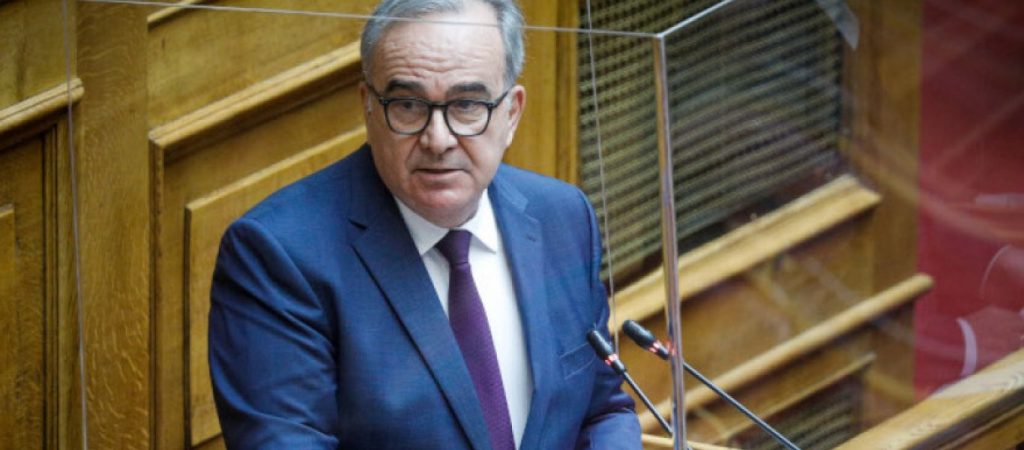 Ν.Παπαθανάσης: «Εντατικοποιούνται οι έλεγχοι στην εστίαση» – Τι είπε για τα «προνόμια» στους εμβολιασμένους