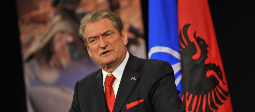 Ανεπιθύμητος στις ΗΠΑ ο πρώην πρόεδρος της Αλβανίας – Αυτός είναι ο λόγος
