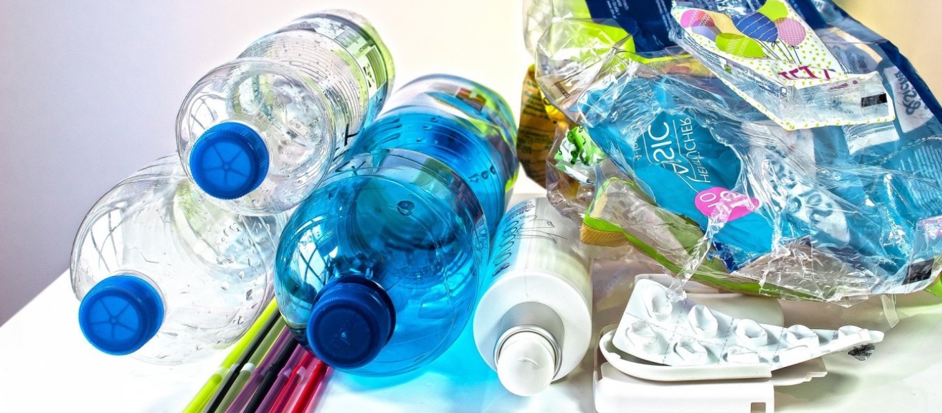 Με αυτούς τους 10 τρόπους θα μειώσετε τη χρήση πλαστικού στο σπίτι