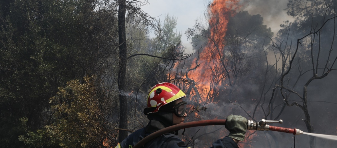 «Κόντρα» περιφέρειας Αττικής με Πυροσβεστική για τις ευθύνες της πυρκαγιάς