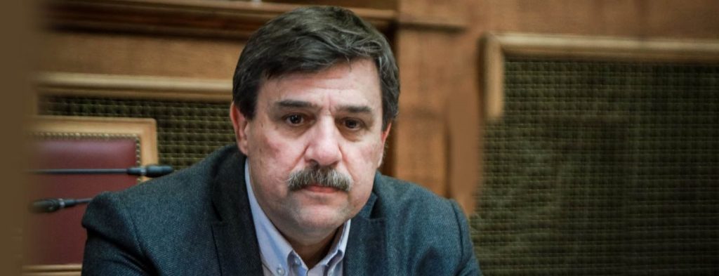 Ο ΣΥΡΙΖΑ λέει «ναι» στον υποχρεωτικό εμβολιασμό με «προϋποθέσεις και ασφαλιστικές δικλείδες»