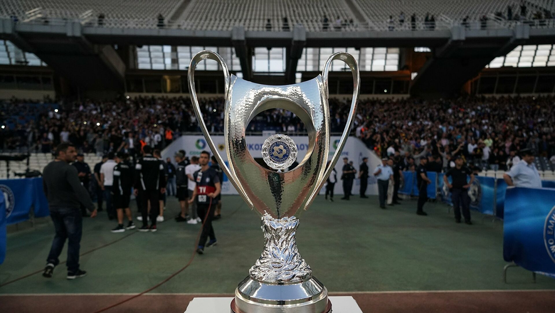 «Δικέφαλος» θρίαμβος με 2-1 επί του Ολυμπιακού στον τελικό του Κυπέλλου – Ιστορική νίκη του ΠΑΟΚ