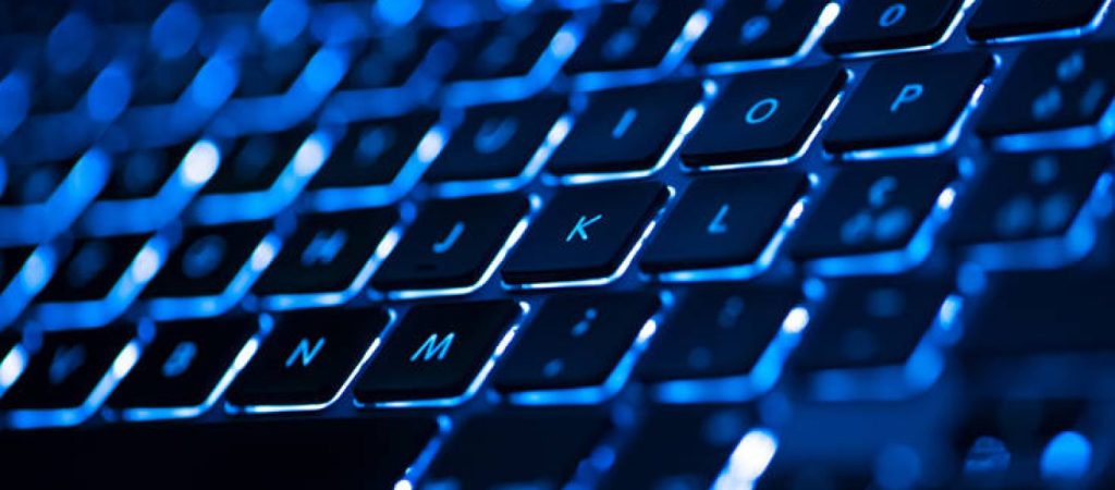 Θα σου «λύσει» τα χέρια: Η συντόμευση στον υπολογιστή που θα σε… «ξελασπώσει» σε περίπτωση ανάγκης