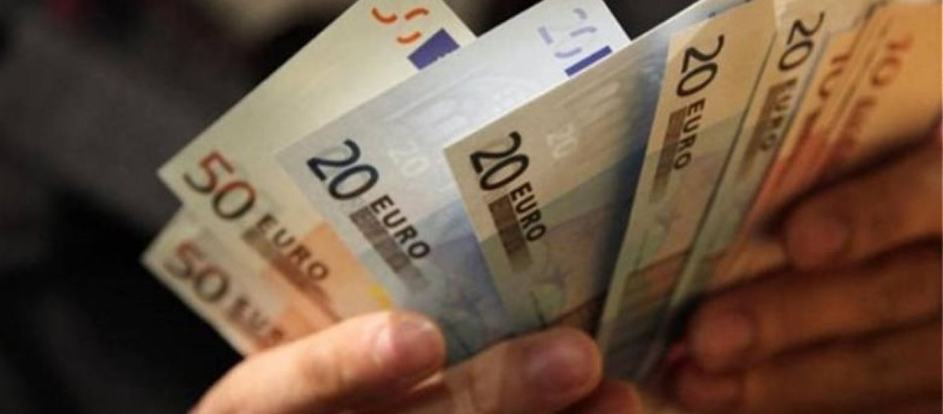 «Παγώνει» η κυβέρνηση την αύξηση του κατώτατου μισθού – Λόγω… πανδημίας