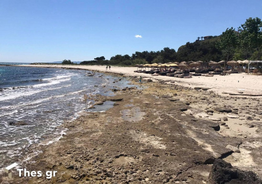 Άμπωτη στη Χαλκιδική – «Εξαφανίστηκε» η θάλασσα (βίντεο)