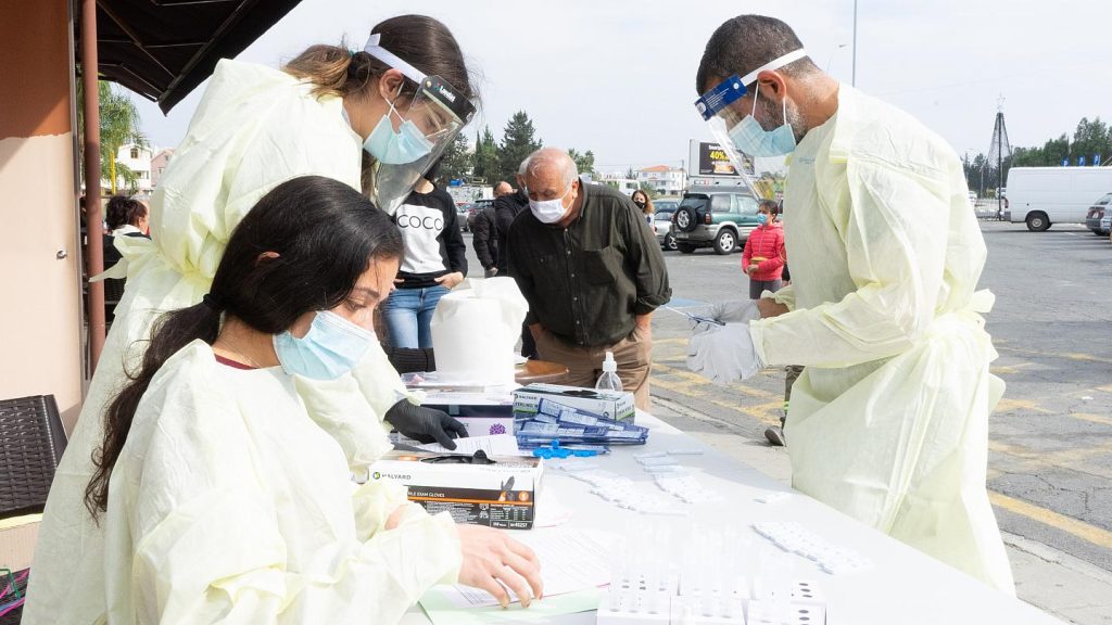 Κύπρος: 100 νέα κρούσματα κορωνοϊού και 2 θάνατοι