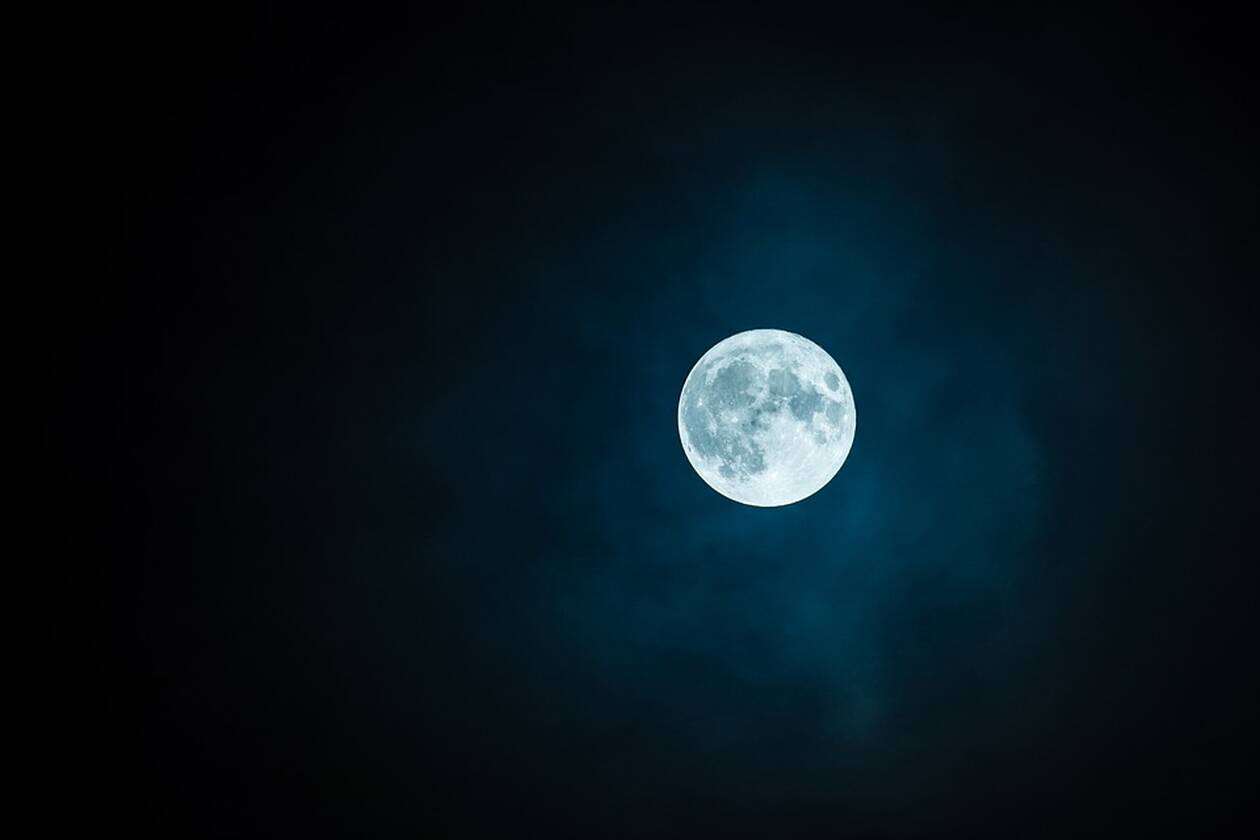 Την Τετάρτη η υπερπανσέληνος & η ολική έκλειψη Σελήνης