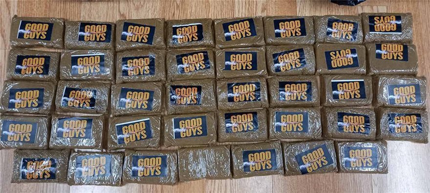 Πάτρα: Συνελήφθη 55χρονος που προσπάθησε να περάσει με φορτηγό πάνω από 58 κιλά χασίς από Ισπανία (φώτο)