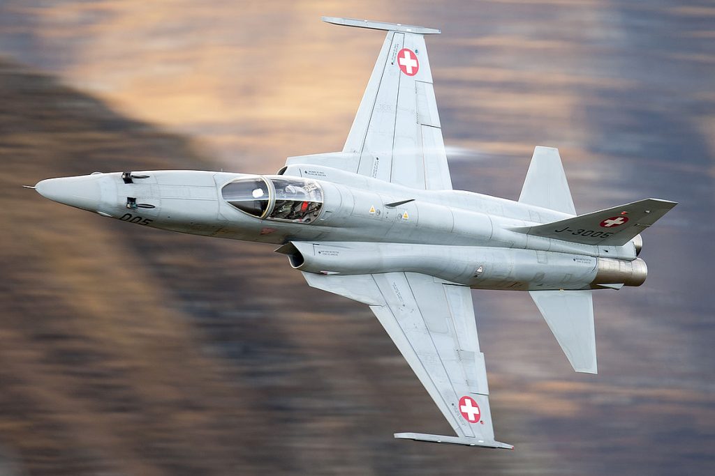 Ελβετία: Συνετρίβη μαχητικό αεροσκάφος F-5 κοντά στην περιοχή Melchsee-Frutt