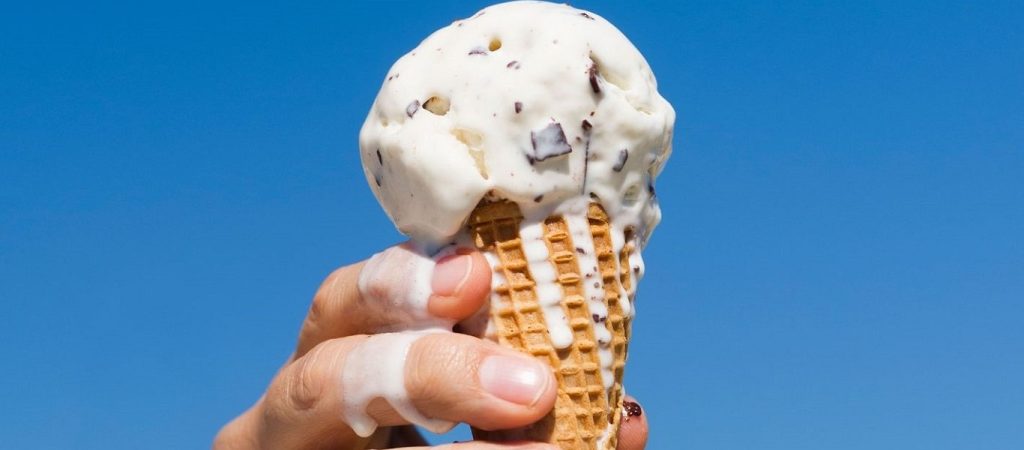 Έτσι θα καταλάβετε αν ένα παγωτό έχει λιώσει και μετά… ξαναπαγώσει