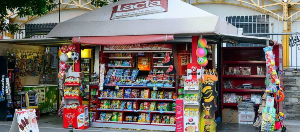 Στα χέρια των Αρχών η σπείρα που απειλούσε ιδιοκτήτες περιπτέρων