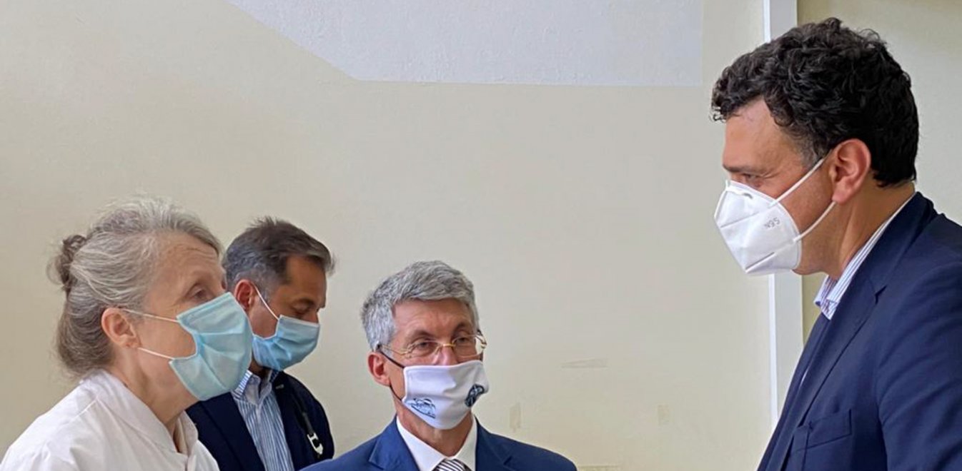 Β.Κικίλας από Σύρο: «Εμβολιαστείτε για να τονώσουμε τον τουρισμό»!