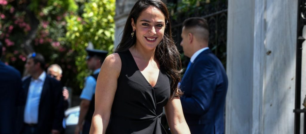 Δ.Μιχαηλίδου για αναδοχές & υιοθεσίες: «Διευρύνεται το ηλικιακό όριο των ζευγαριών στα 25 έως 75 έτη»