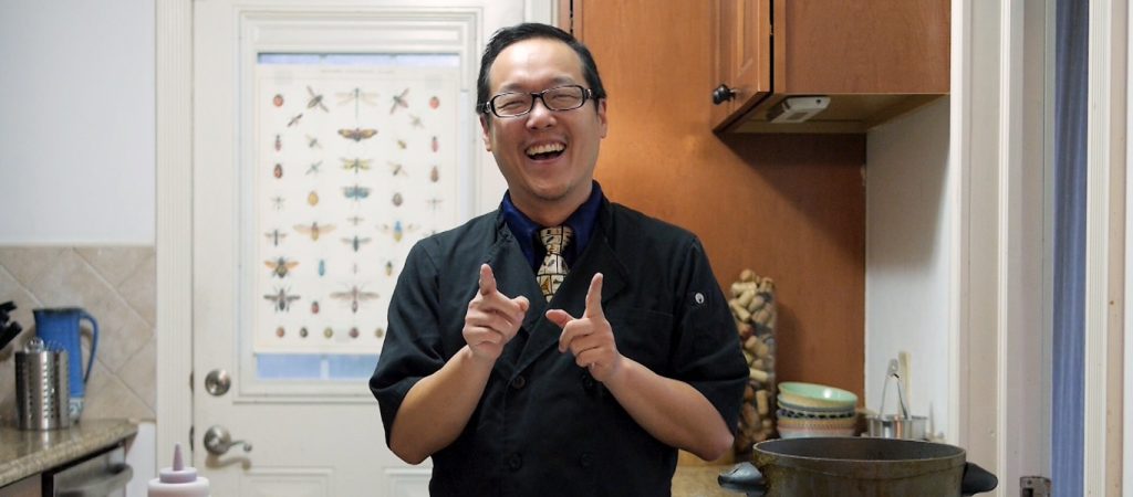 Σεφ δημιουργεί συνταγές με έντομα – Λατρεύει το μαγείρεμα με τζιτζίκια (φώτο)