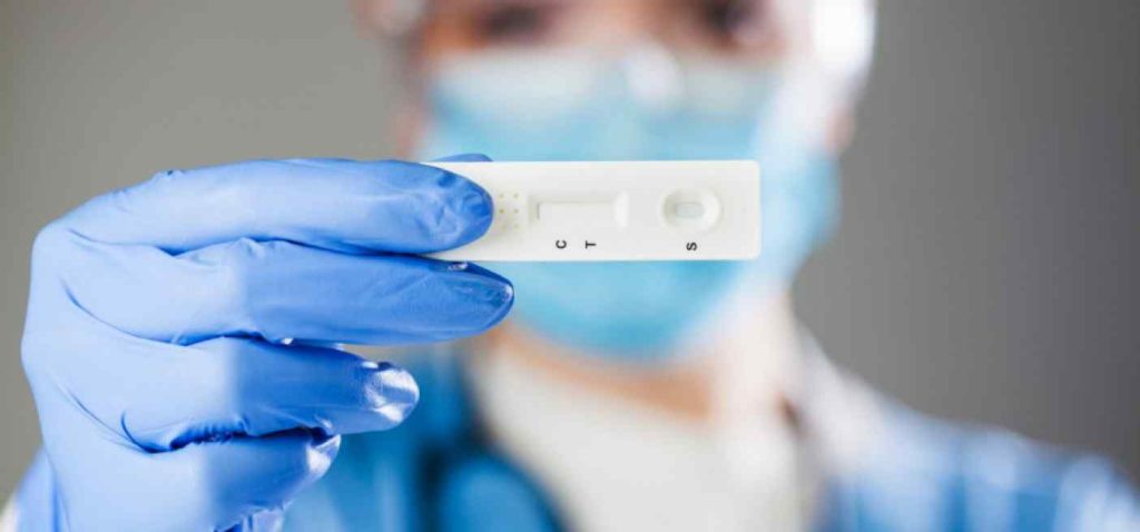 ΕΟΔΥ: Δείτε σε ποιες περιοχές μπορείτε να κάνετε αύριο δωρεάν rapid test