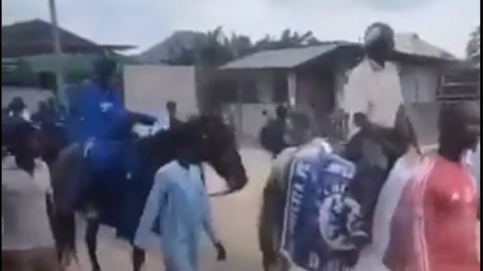 Νιγηριανοί με άλογα και βόδια κάνουν πορεία… νίκης για την Τσέλσι στο Champions League (βίντεο)