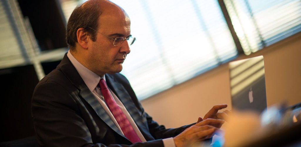 Κ.Χατζηδάκης: «Η εφαρμογή της ψηφιακής κάρτας θα ξεκινήσει από μεγάλες επιχειρήσεις»