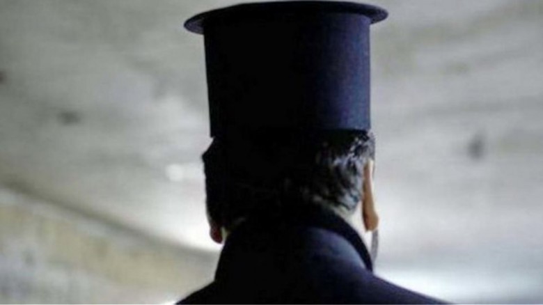 Ιερέας έπαθε εγκεφαλικό μετά τον εμβολιασμό του με AstraZeneca – Δεν θα κάνει την 2η δόση