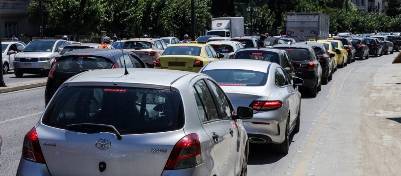 Αυξημένη η κίνηση στους δρόμους της Αθήνας – Δείτε ποιες οδικούς άξονες να αποφύγετε